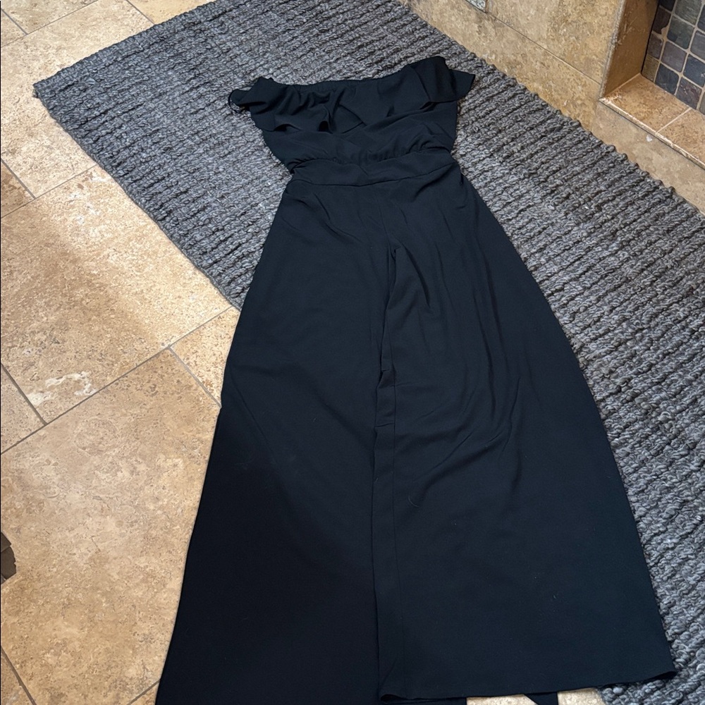 White House black market off shoulder jumpsuit’s sexy and stylish